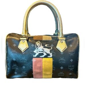 🔥 MCM 🔥Visetos Lion Princess Boston Black and Gold Lion Print Bag